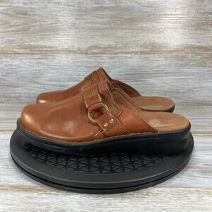 Clarks Tan Leather Slip-On Loafers